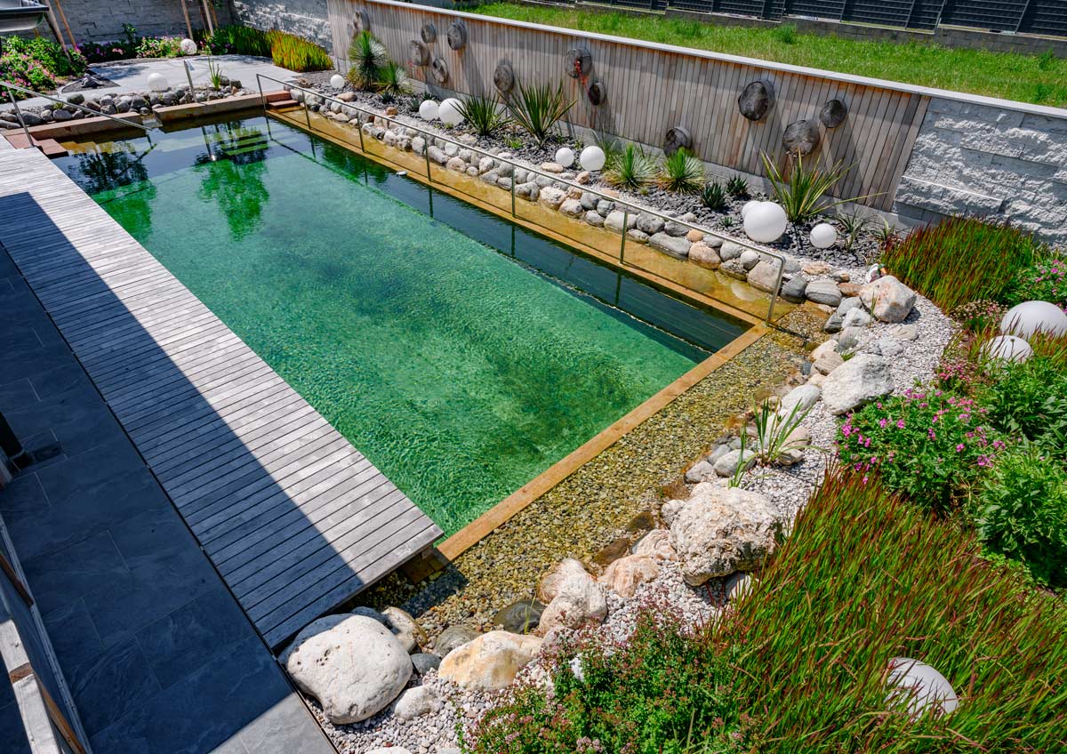 Naturpool am Insektenhotel: Gartenplanung-Gartengestaltung-Gartenpflege-Burgenland