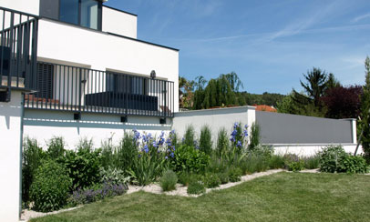 Gestaltung eines Hanggartens