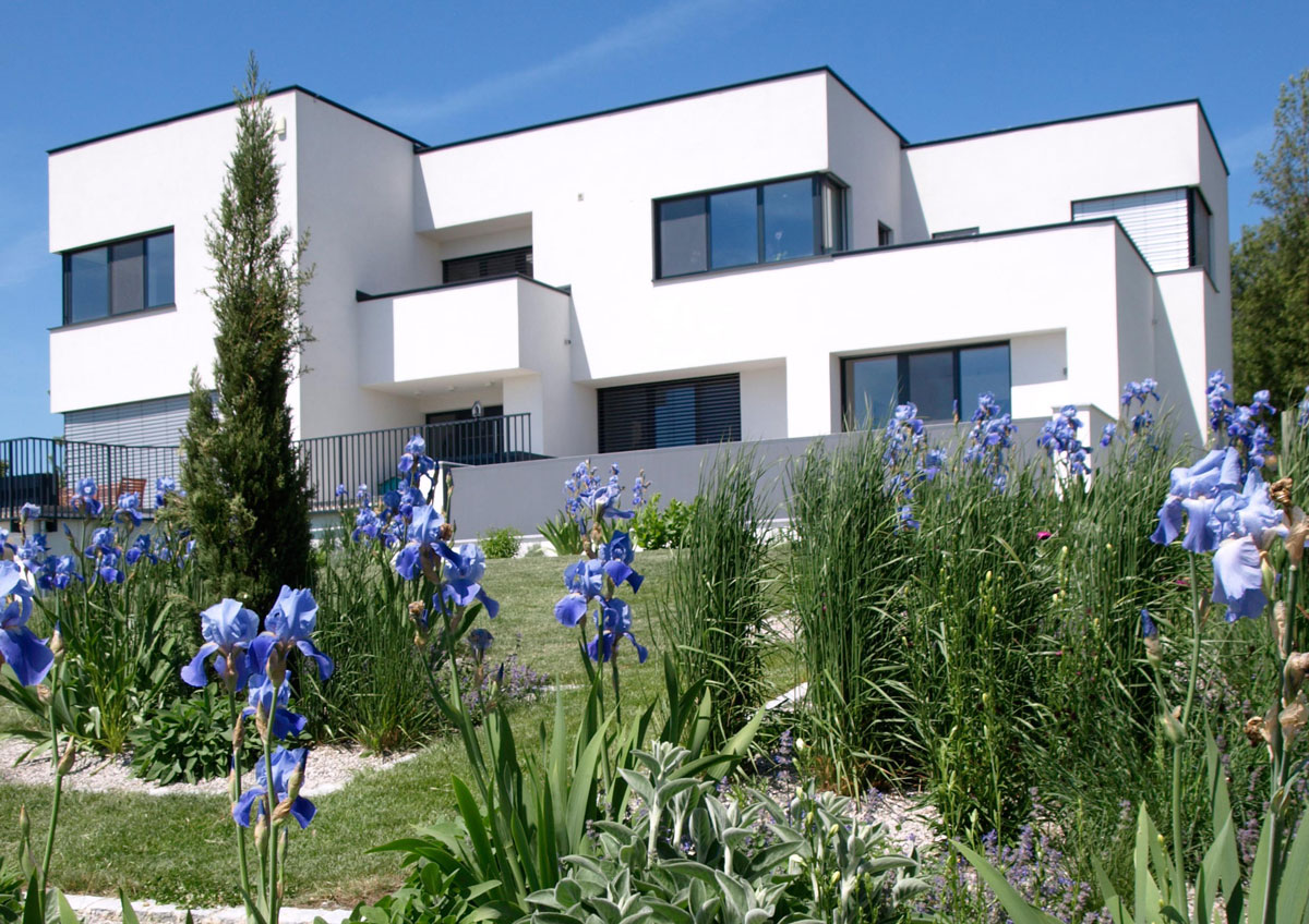 Gestaltung eines Hanggartens
