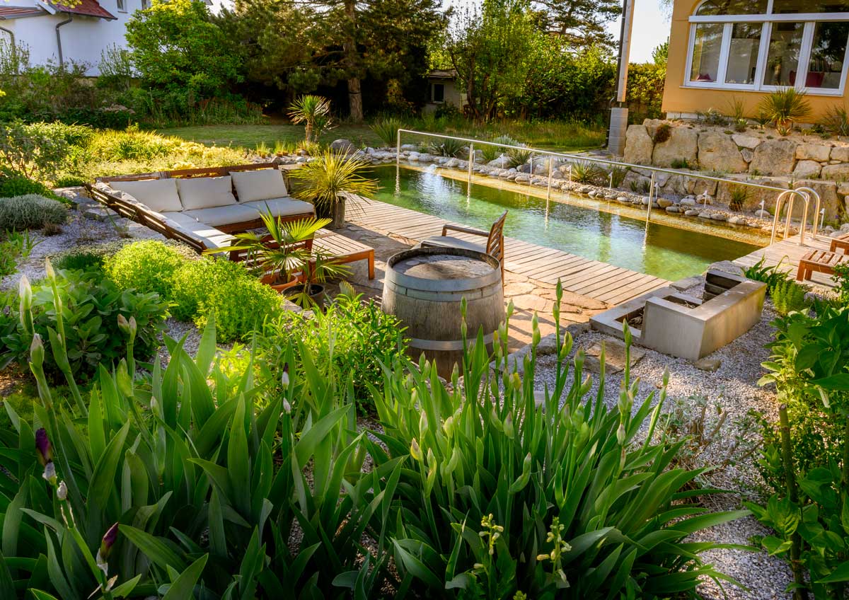 Naturpool mit Aussengestaltung, Planung und Ausführung Burgenland