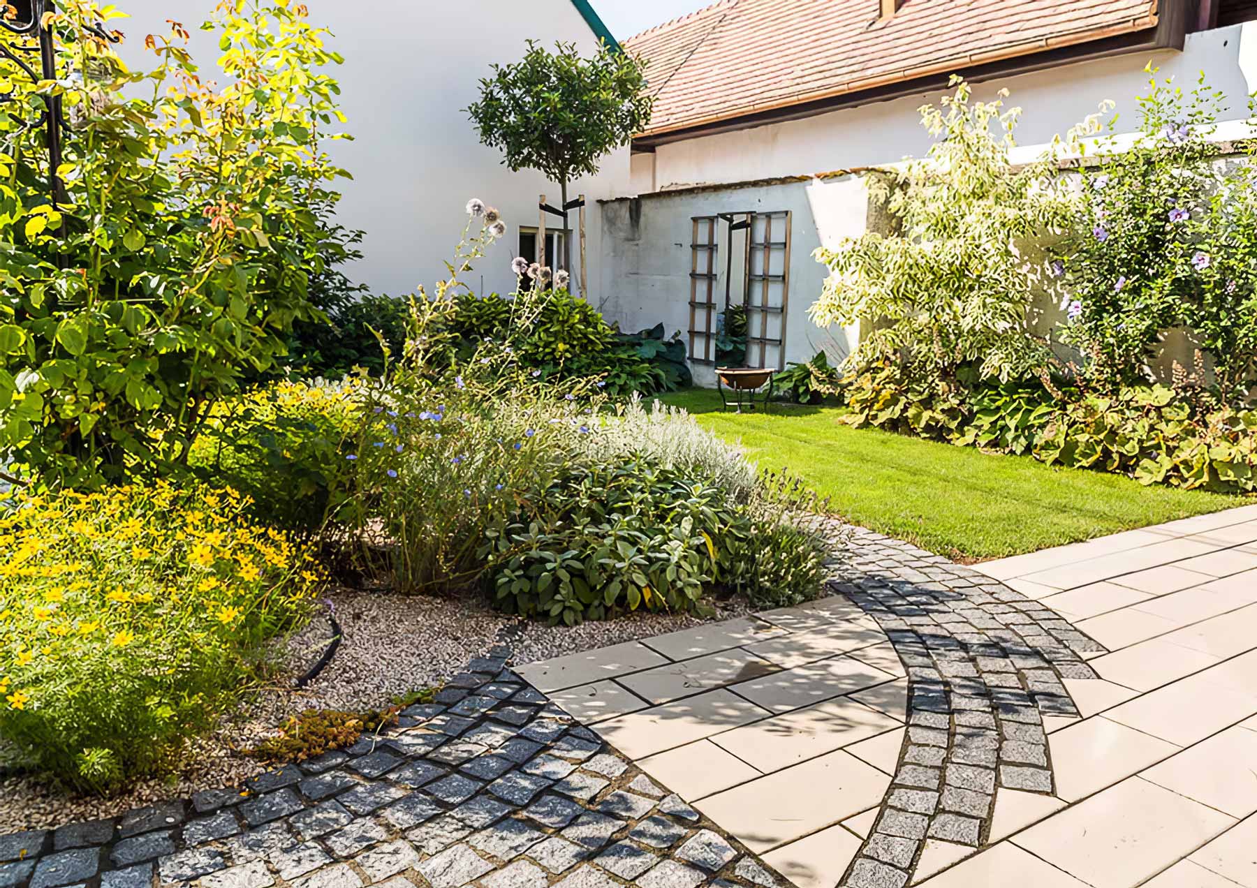 Gartenprojekt Burgenland: Privatgarten / Atrium